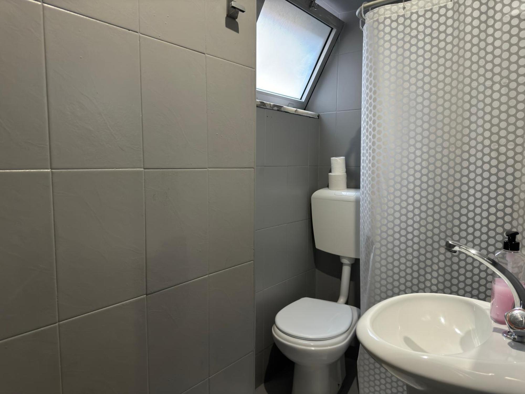 Peters Guesthouse Авейру Экстерьер фото
