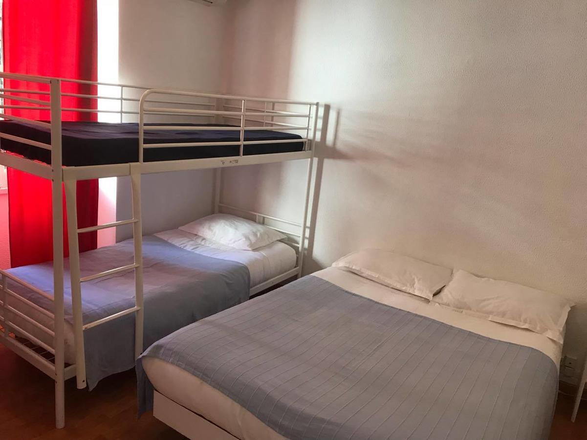 Peters Guesthouse Авейру Экстерьер фото